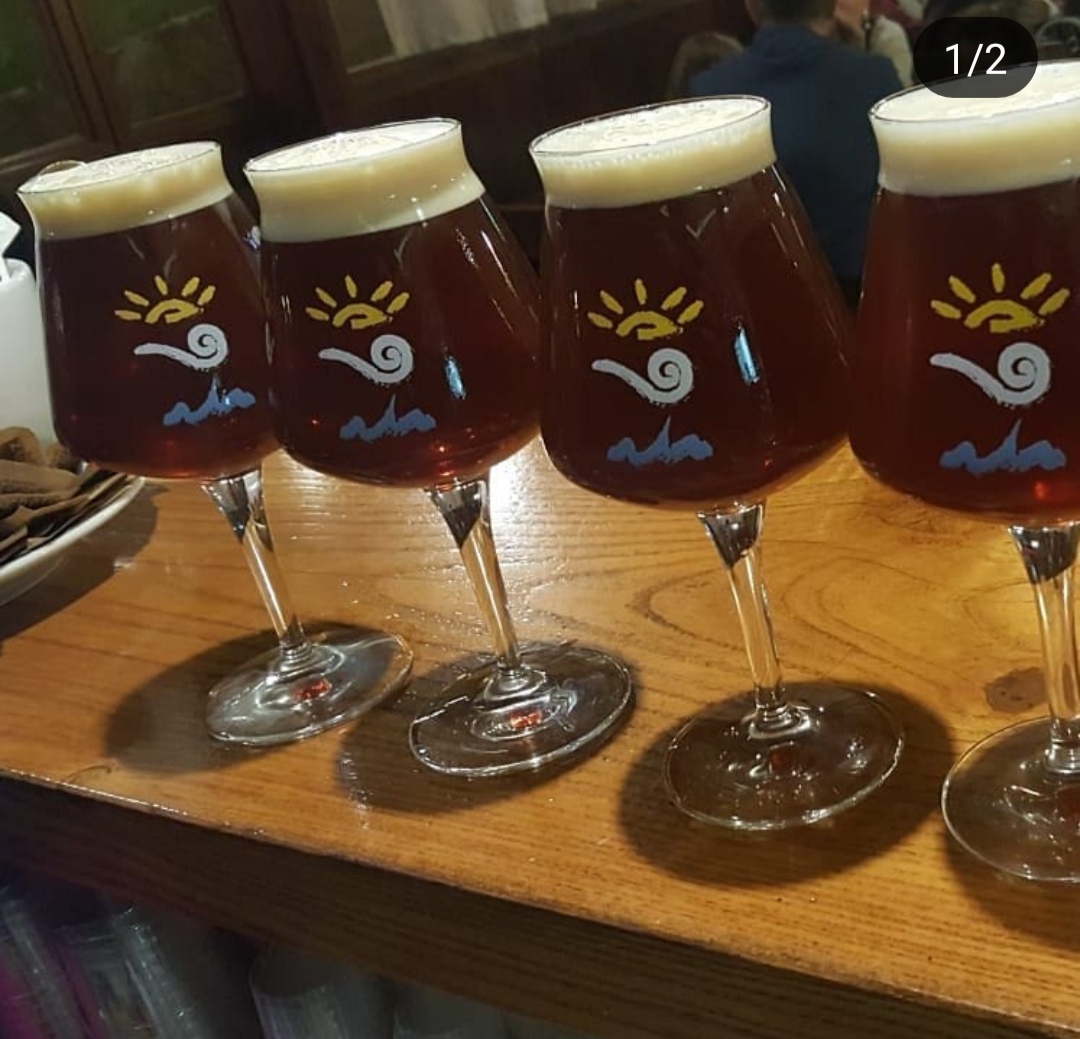 Public House cava