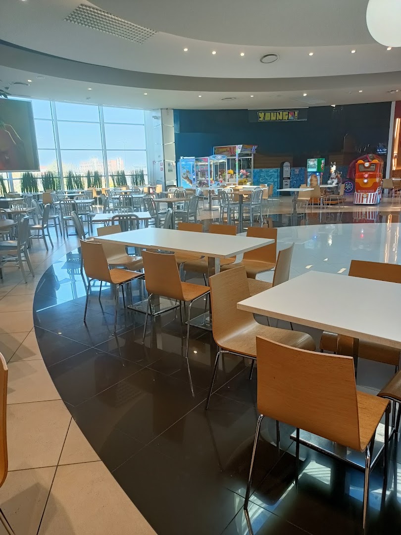 Punta di Ferro | Centro Commerciale