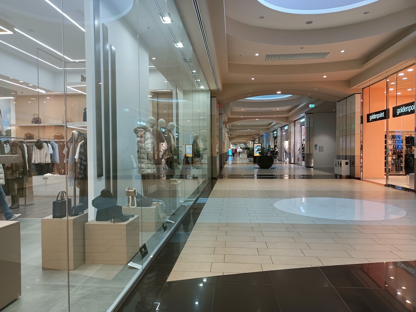 Punta di Ferro | Centro Commerciale