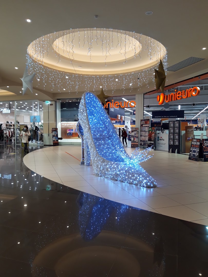 Punta di Ferro | Centro Commerciale