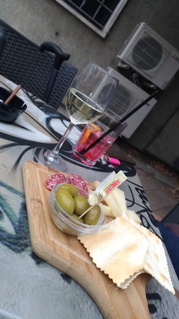 Punto Bar