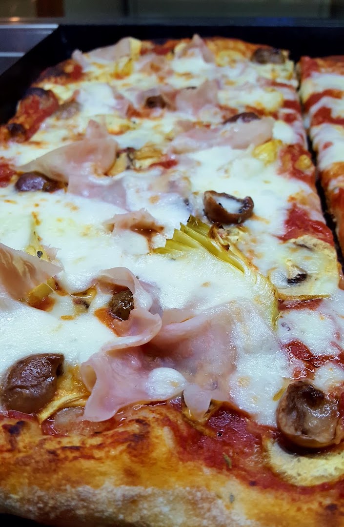 Punto giallo Pizzeria tavola calda