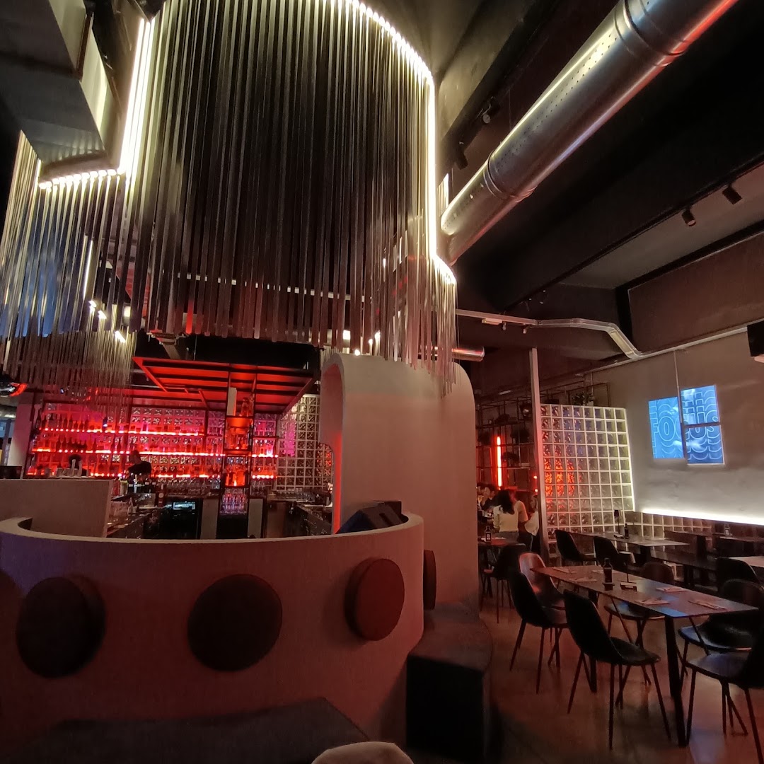 Puntosette - Cocktail Bar con Cucina
