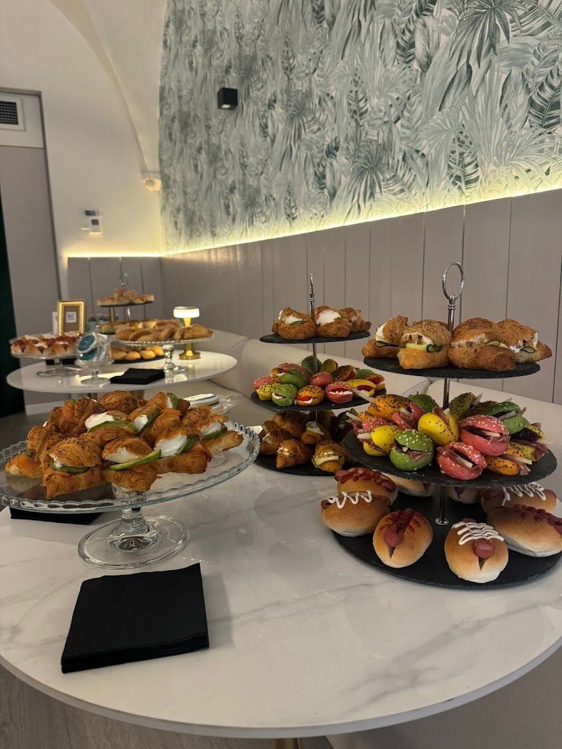 Pura Vita - Breakfast, Cocktails & food