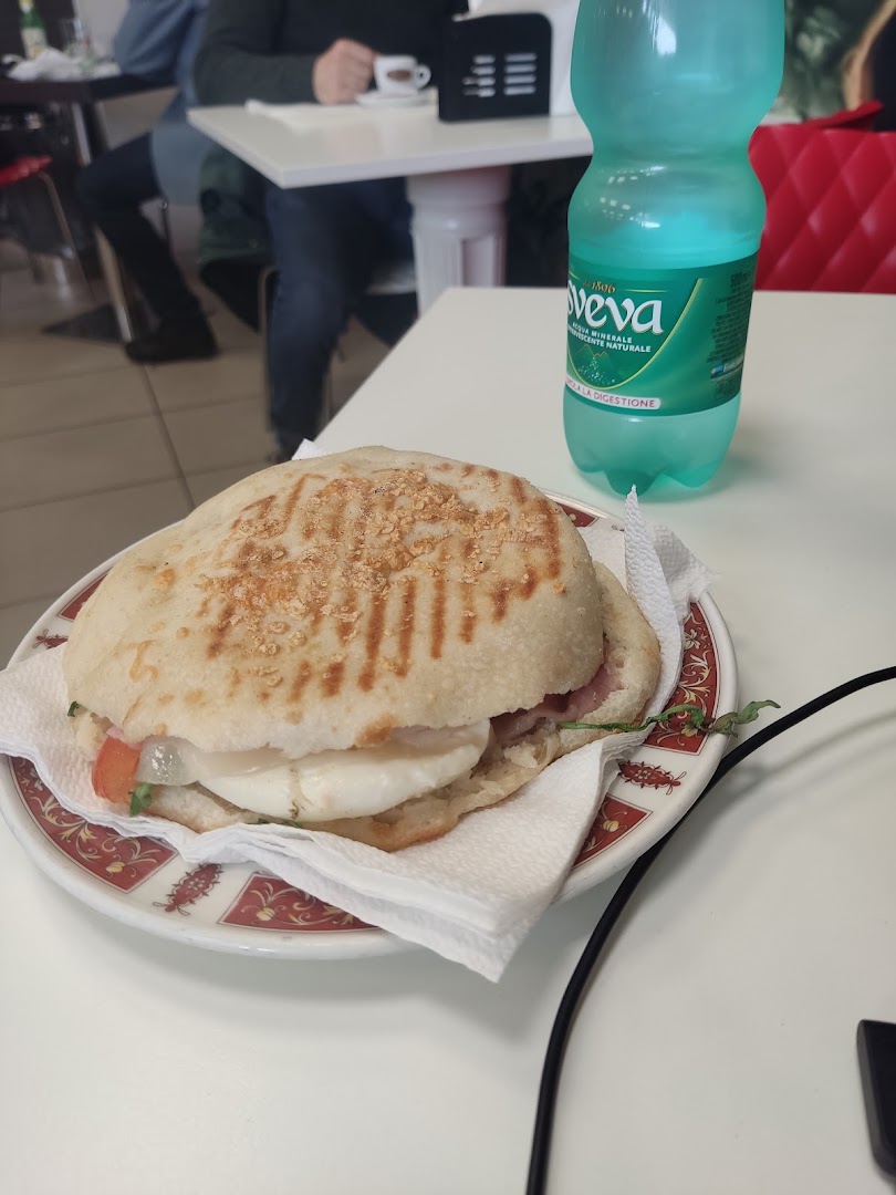 Q8 Marvel caffè pizzeria di Forte Claudio