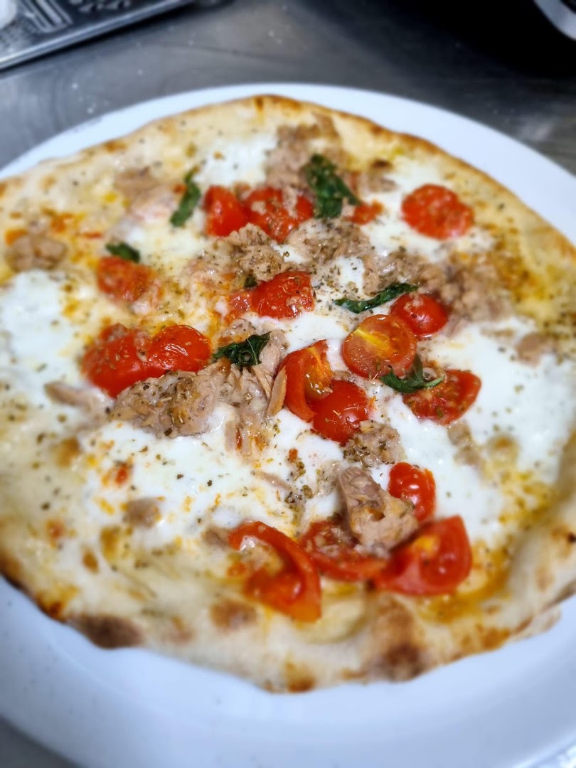 Q8 Marvel caffè pizzeria di Forte Claudio