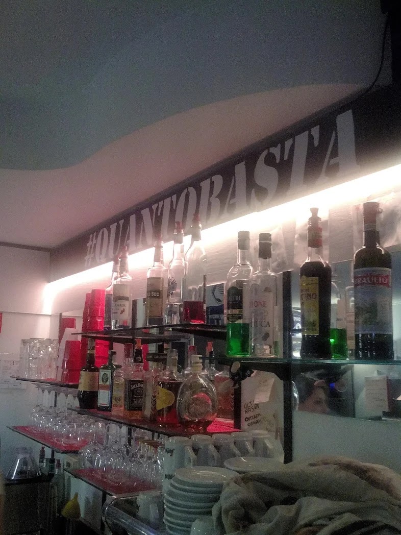 Qb #Quantobasta Bar, Seriate