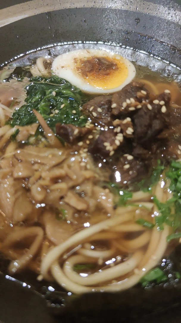 QQ ramen e BBQ