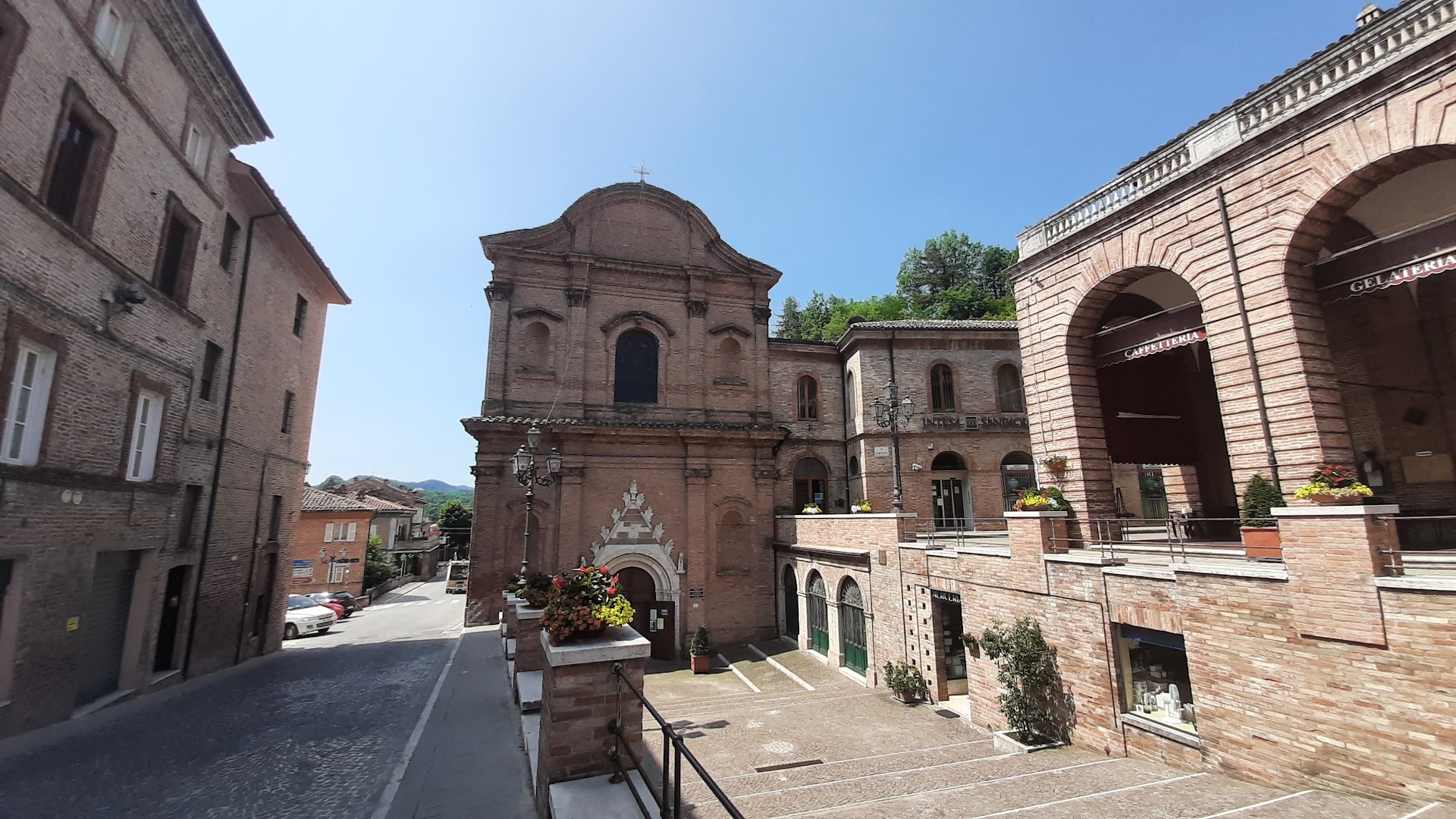 Quadrani Mario Bar E Gelateria