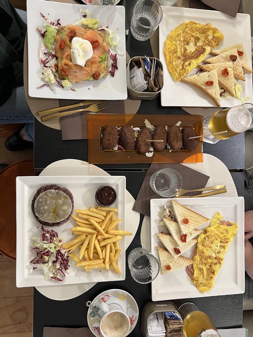 Quadratum Coffee Bakery
