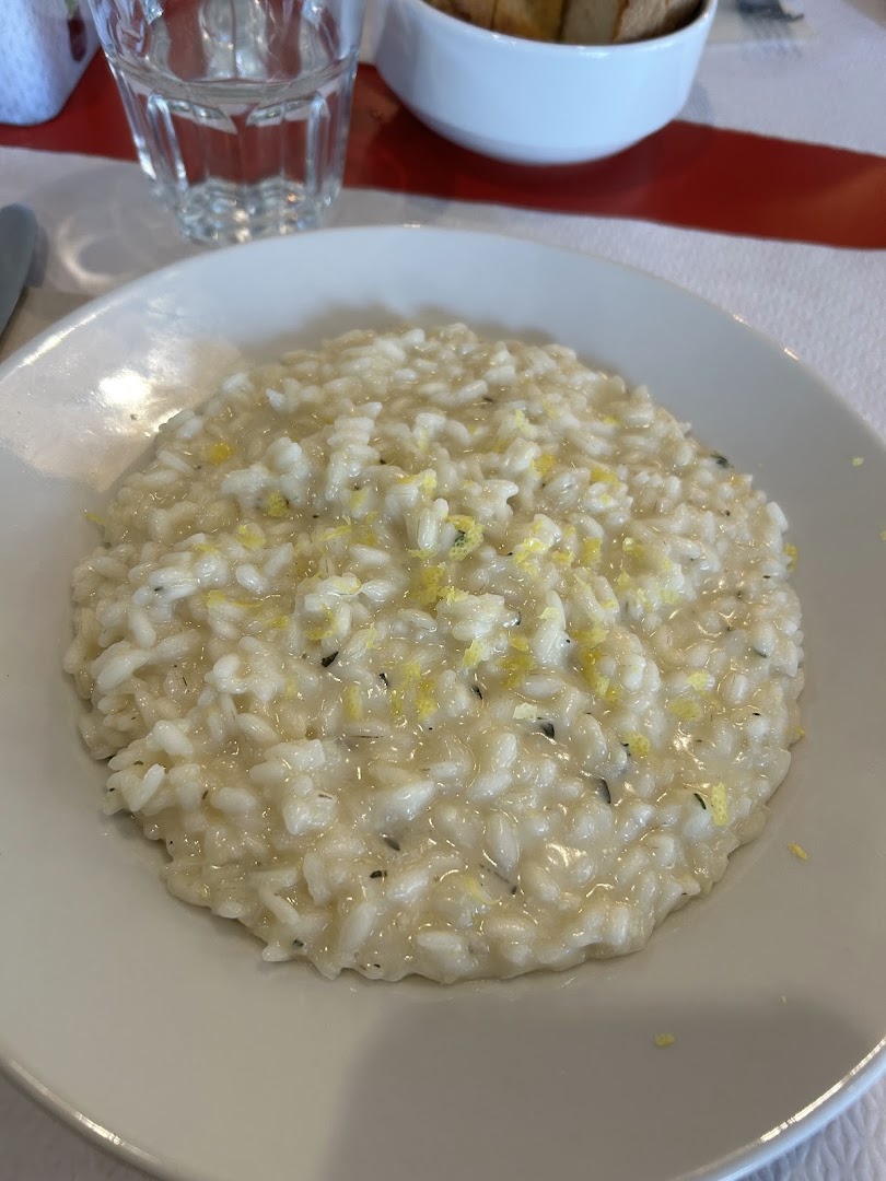 Quasilocanda