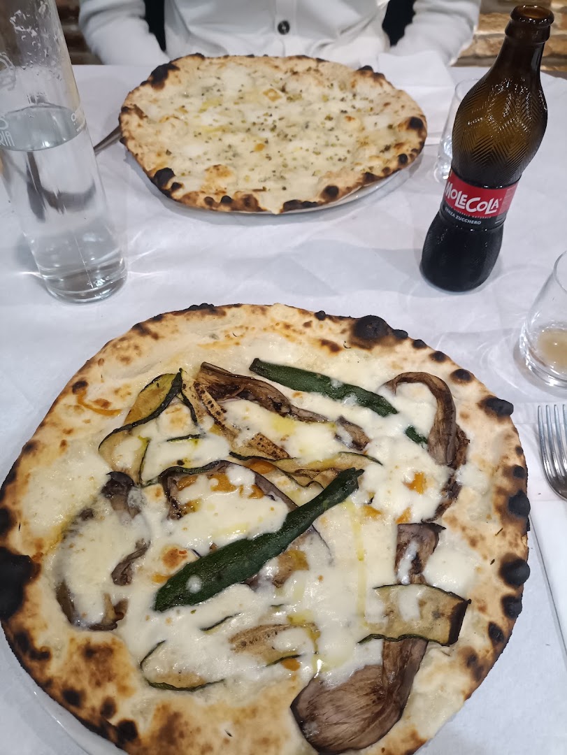 Quattro La Pizzeria
