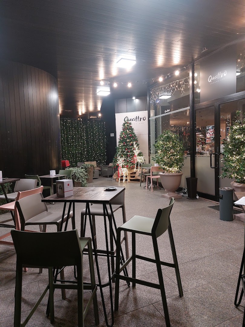 Quattro Lounge Bar