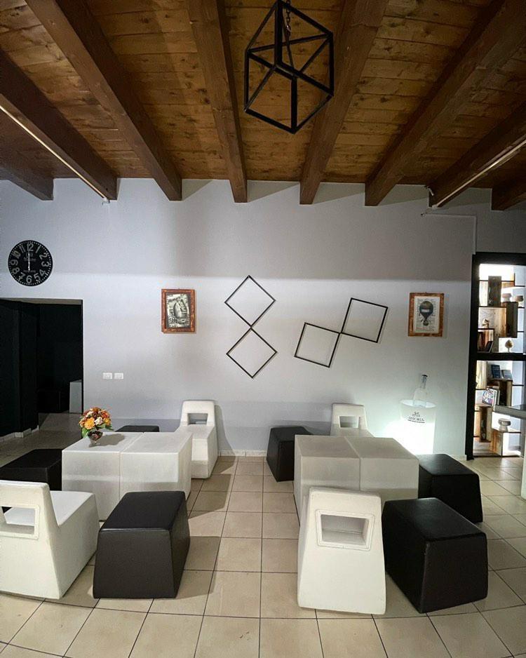 Qube taverna