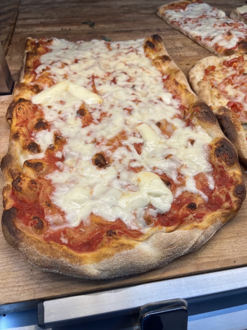 Quelli Che La Pizza
