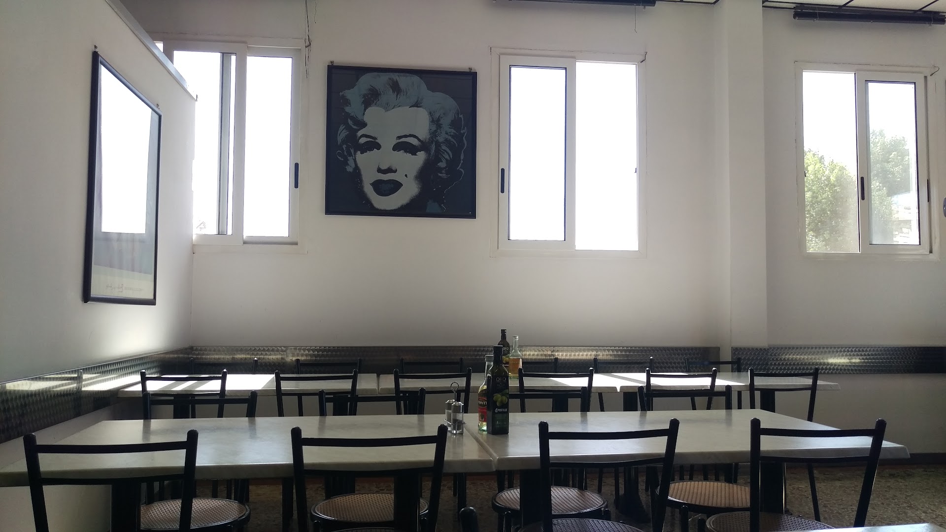 Quick Restaurant & Bar