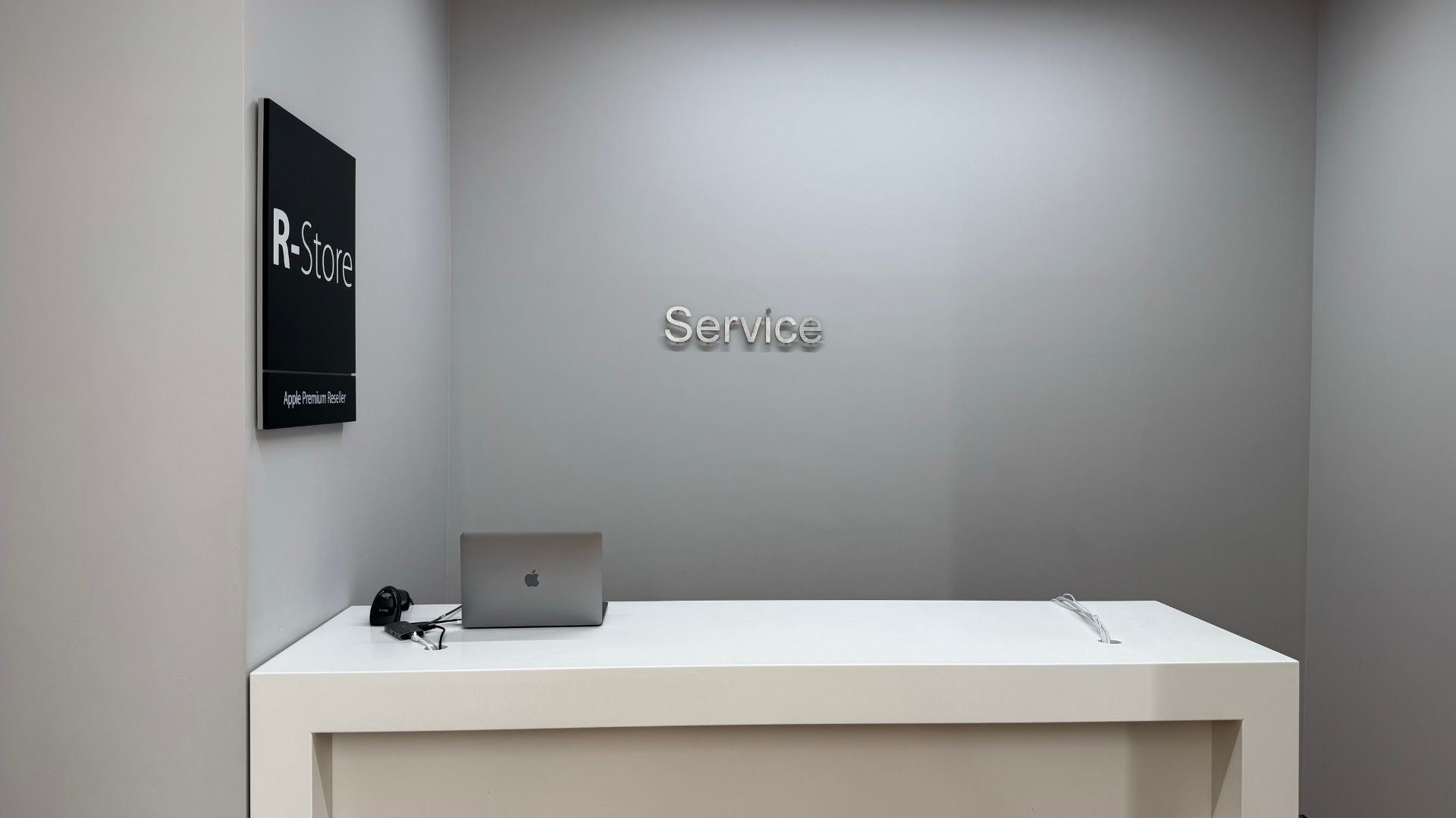 R-Store Catanzaro C.C. Due Mari | Apple Premium Reseller e Centro Assistenza Autorizzato