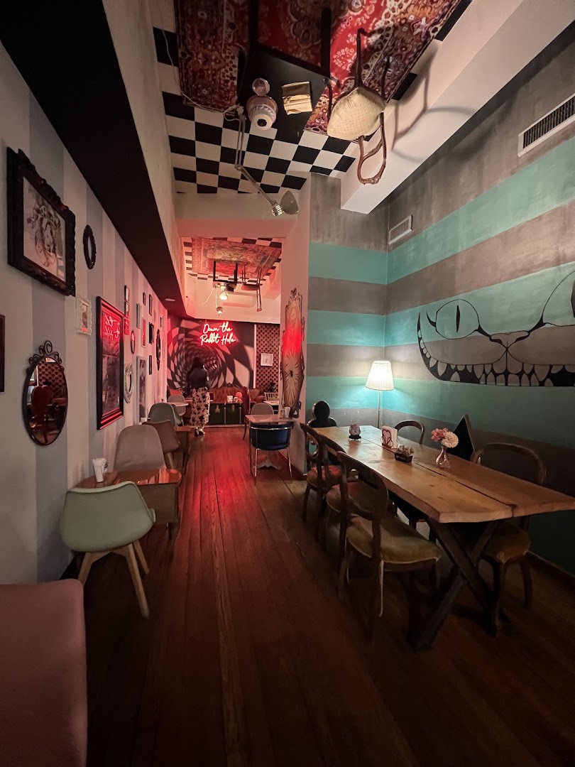 Rabbit Hole Cafè