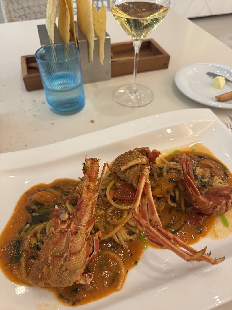 Rafel Restaurant & Lounge Bar
