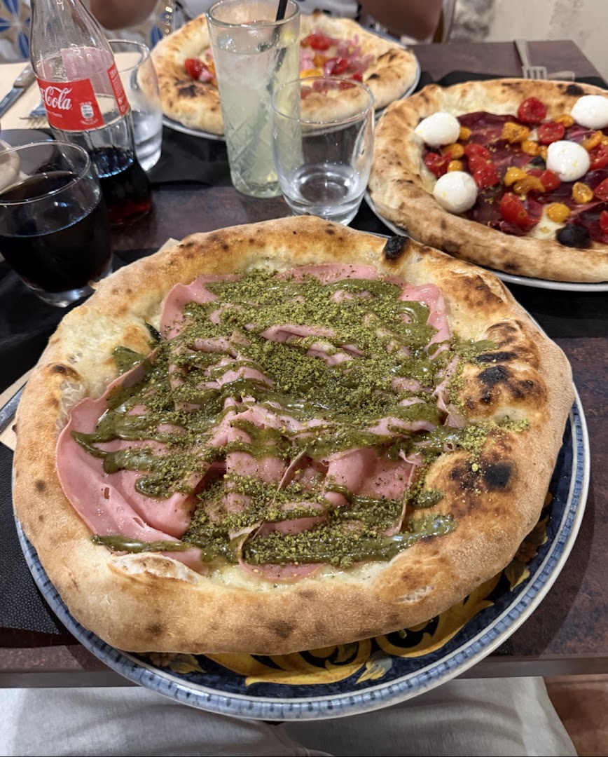 Raimondo's Pizzeria Contemporanea