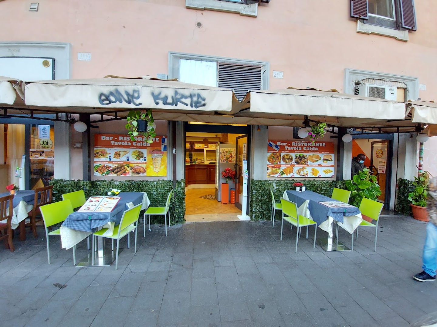 RAJA CHICKEN HUT & BAR