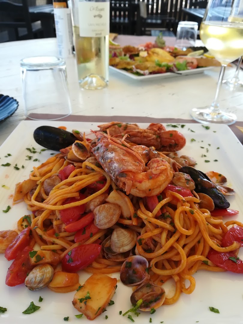 Rapa Nui spiaggia e ristorante