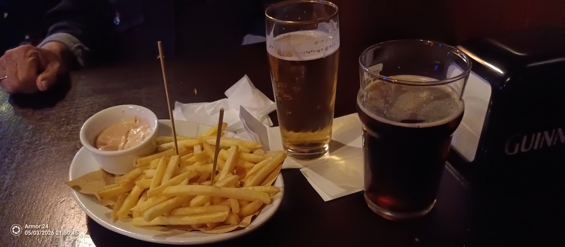 Re Burlone Pub