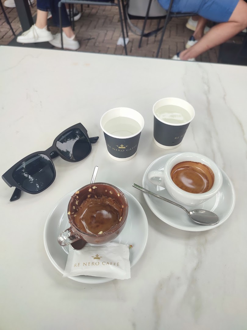 Re Nero Caffè