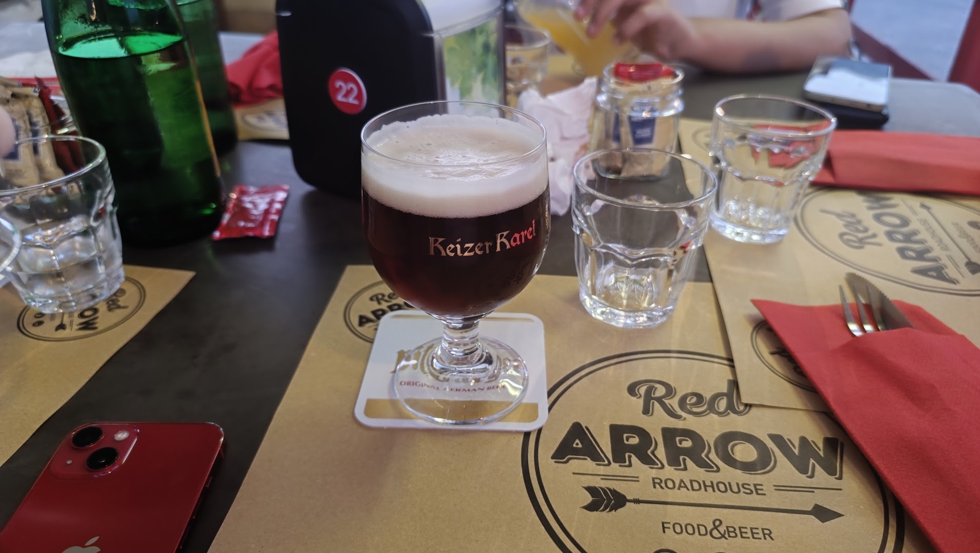RED ARROW Roadhouse
