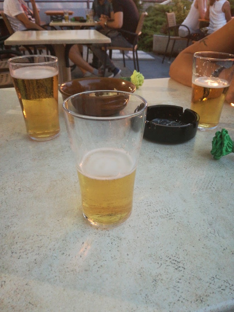 Red Pub by marty