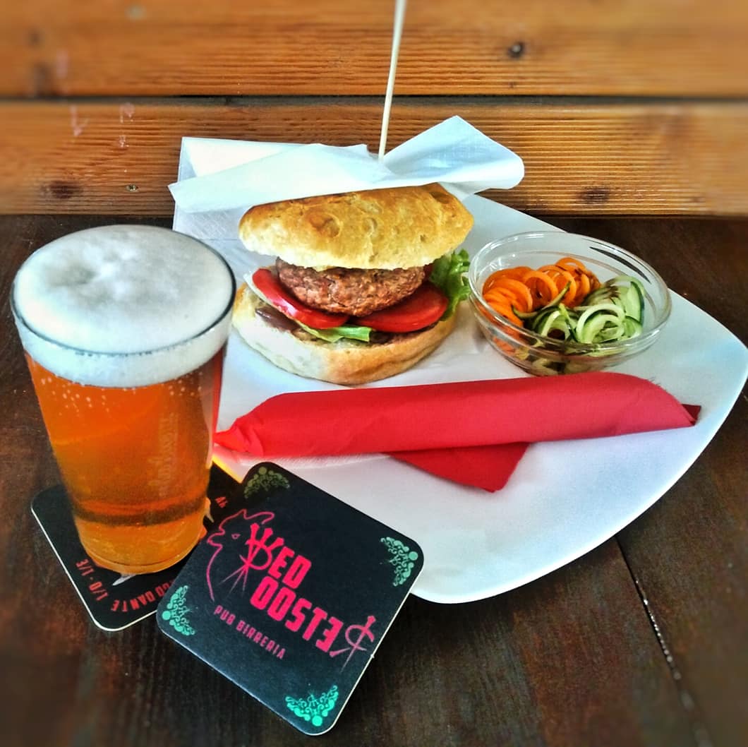 Red Rooster Pub