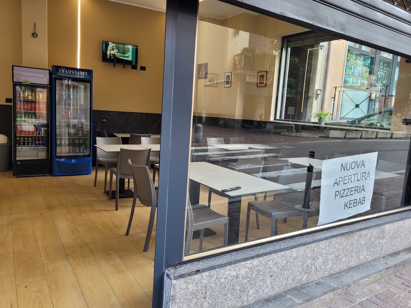 REINA PIZZERIA & KEBAP, Uggiate Trevano