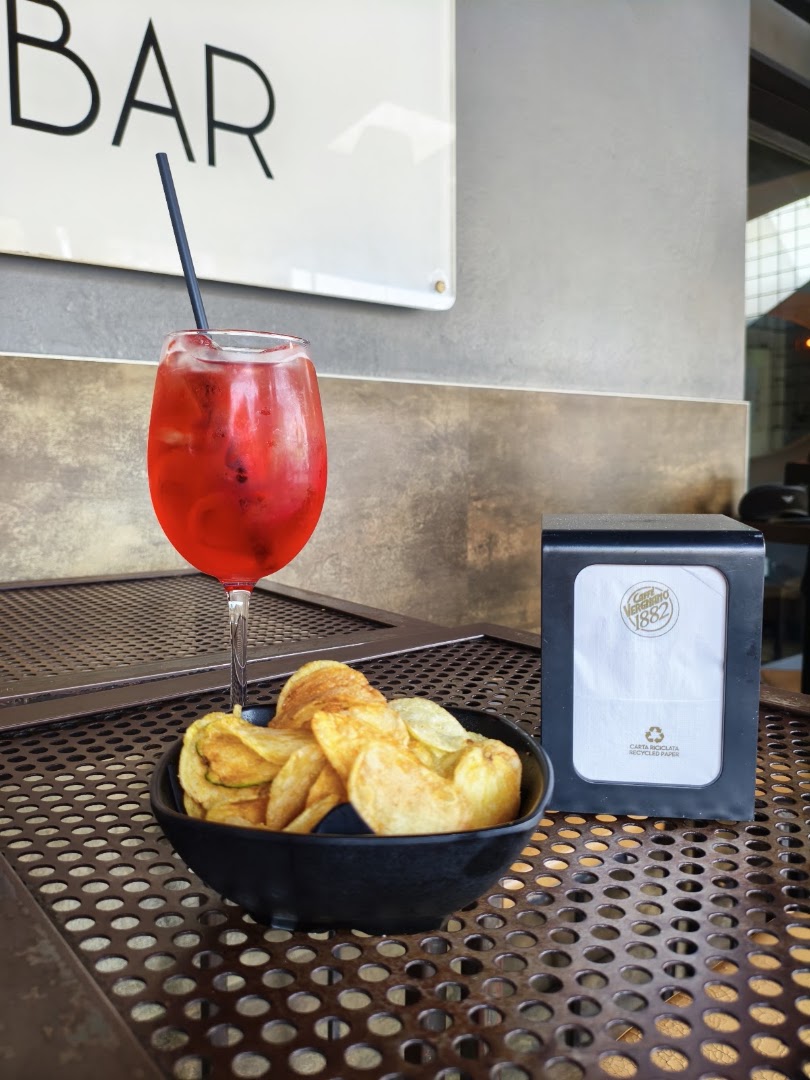 Relax Wine Bar