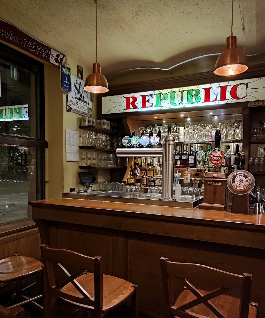 Republic Pub