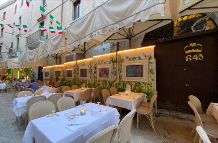 Restaurant & Events R45👑🦐, Bari