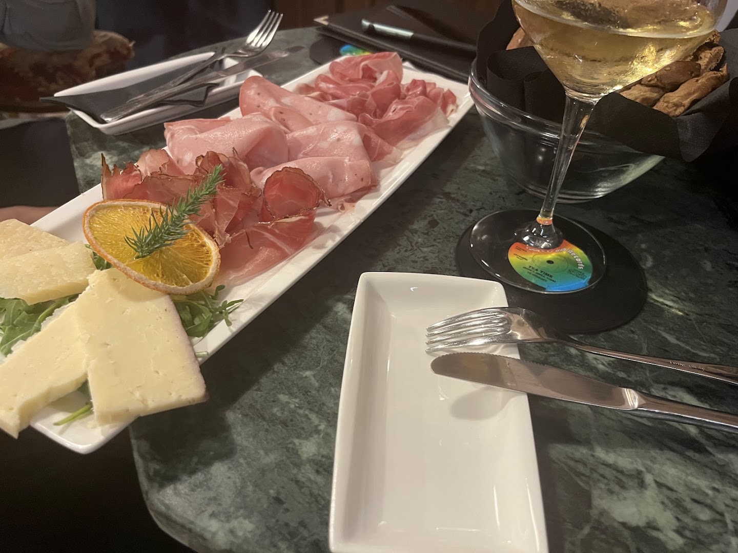 Rétro - Cocktail & Wine Bar