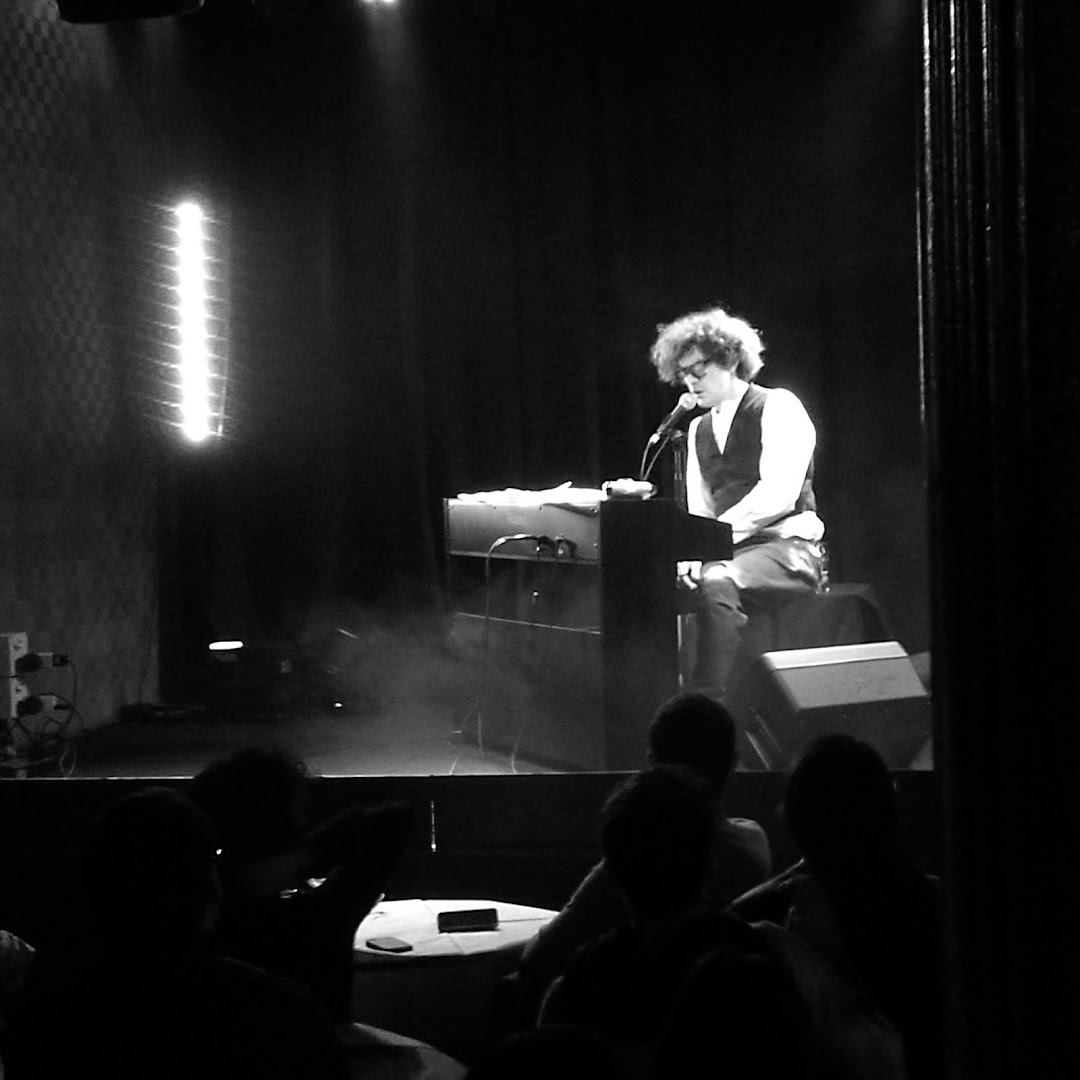 Retronouveau - live music & clubbing