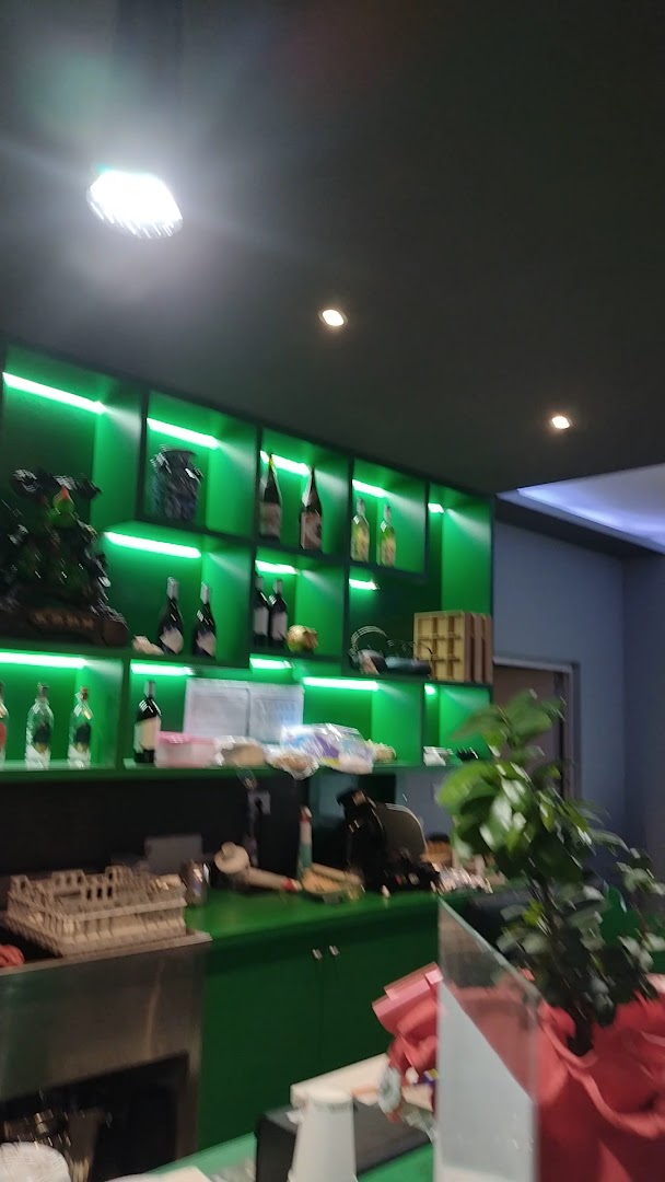 Revel Bar