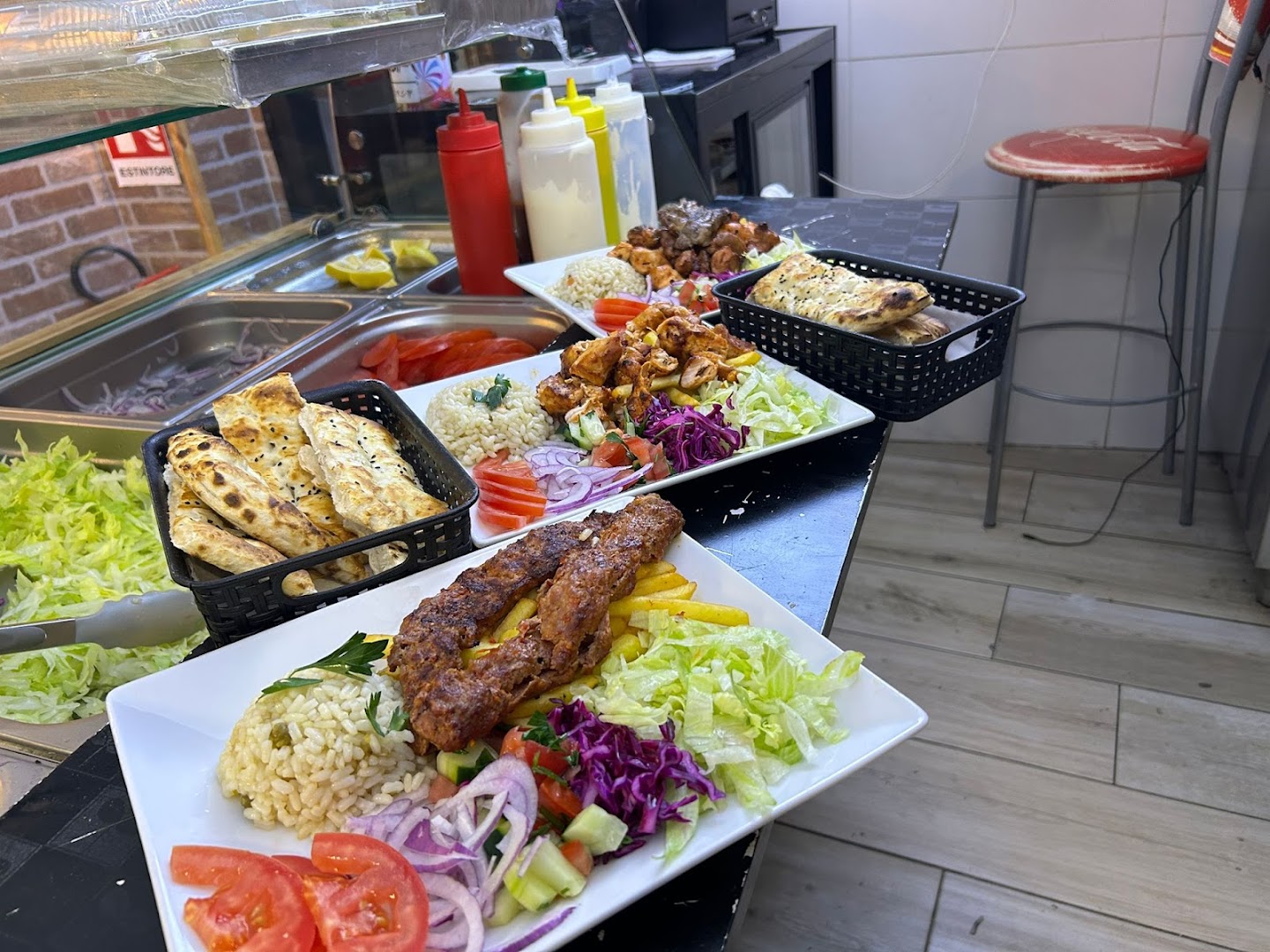 RİVAROLO TURKISH PIZZERIA KEBAP GRILL