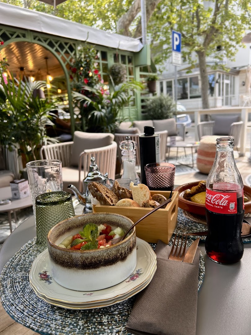 Riad Siesta & Tapas حلال