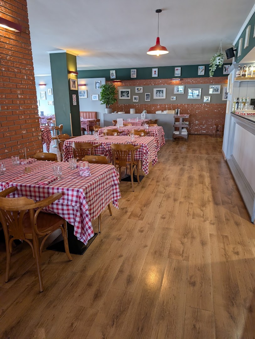 RIA Trattoria Pizzeria