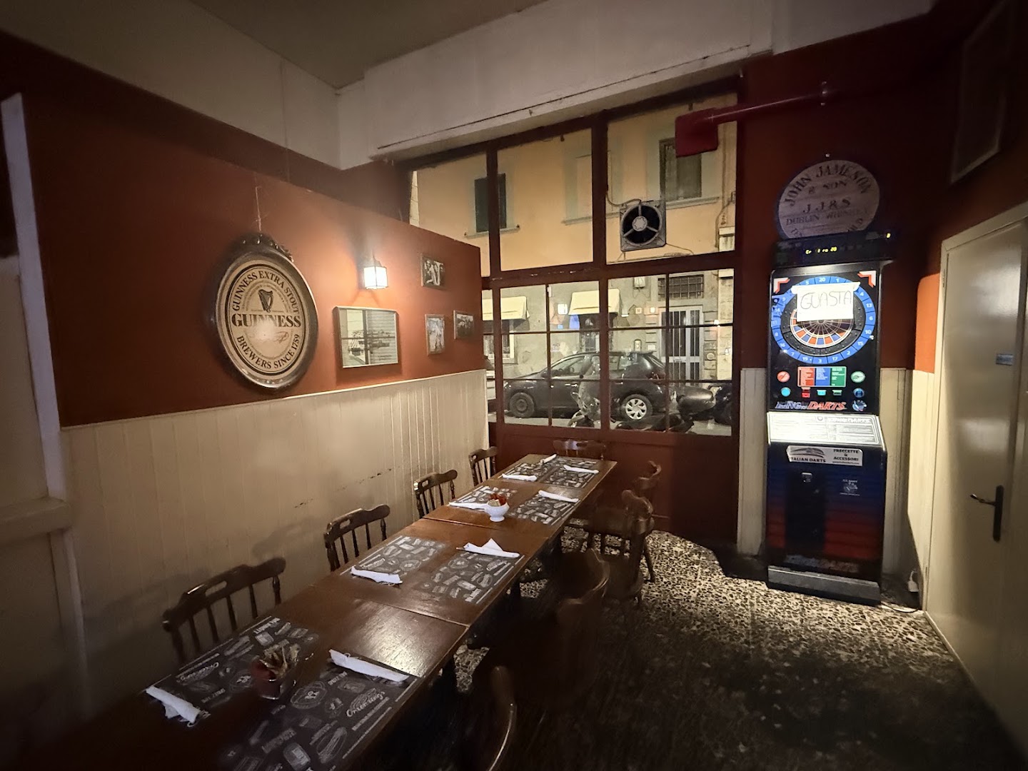 Ribello Gallo Pub Brasserie