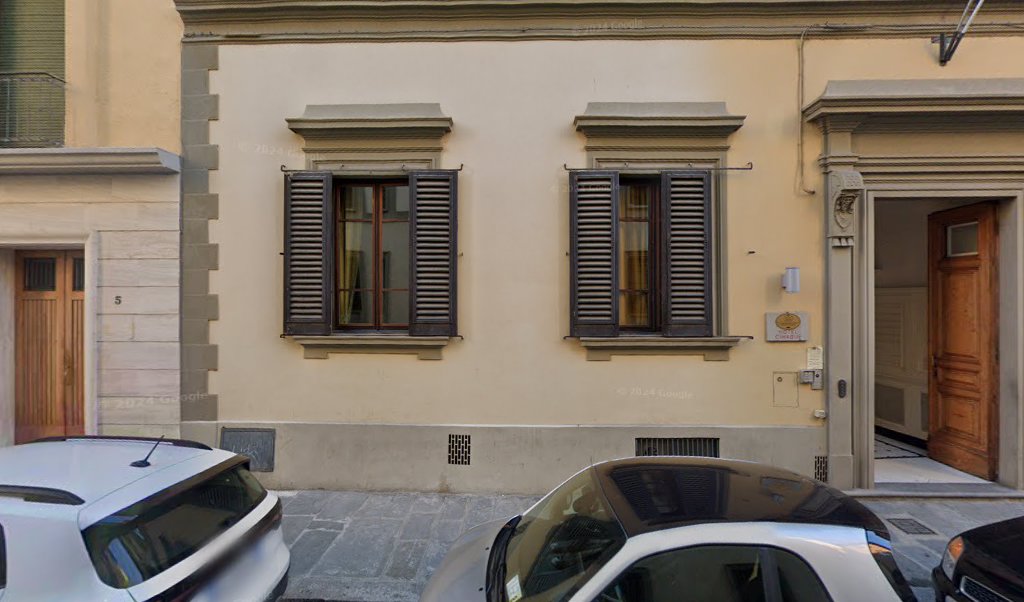 Via Bonifacio Lupi, 5/B R