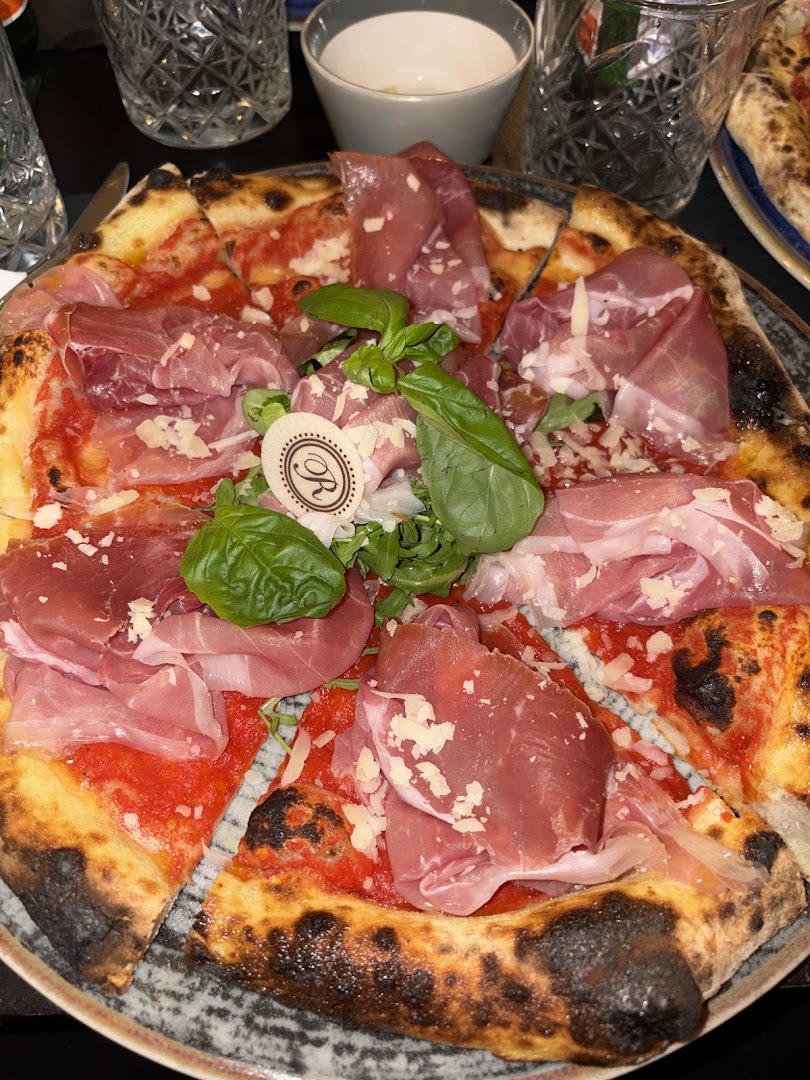 Ricci Pizza & Drinks