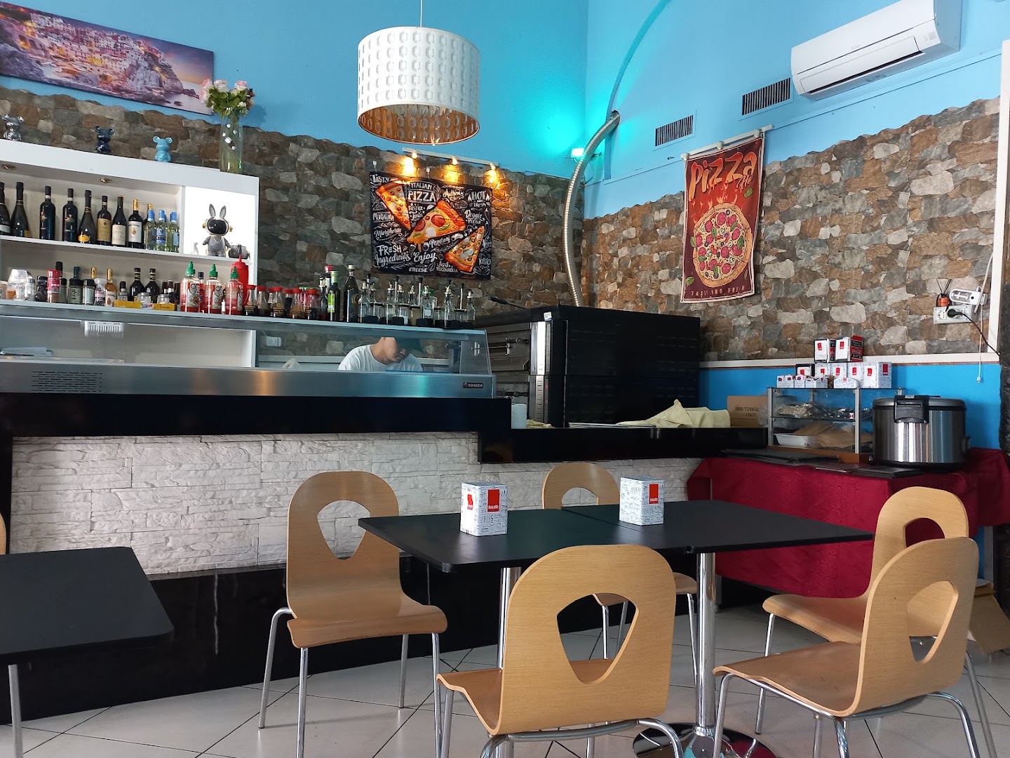 Ricky Bar Pizzeria & Kitchen