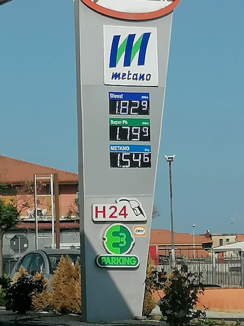 Rifornimento Ecoil Metano e Colonnine Elettriche, bar tabacchi