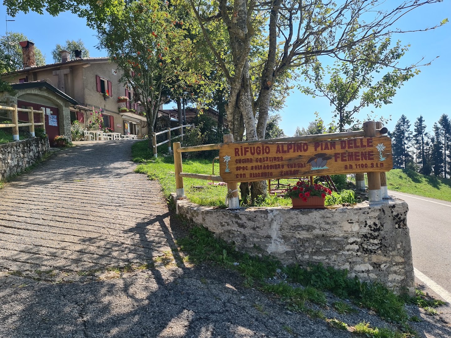 Rifugio Alpino Pian delle Femene
