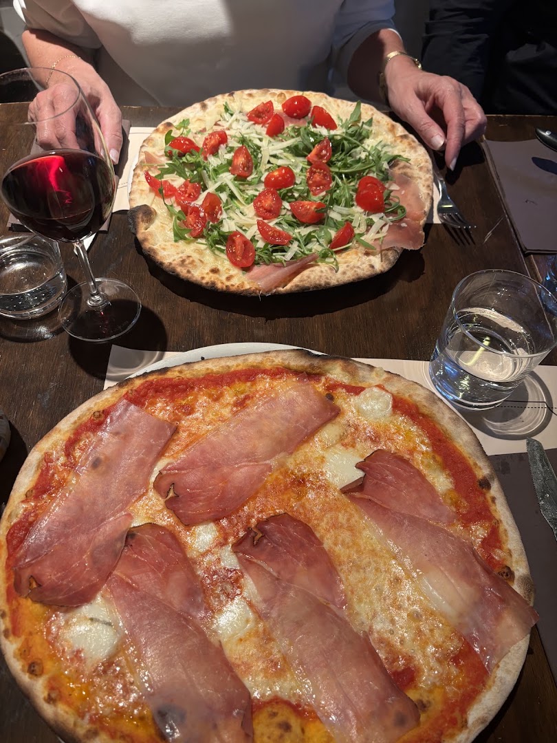 Rimpizzamose Forno e Cantina