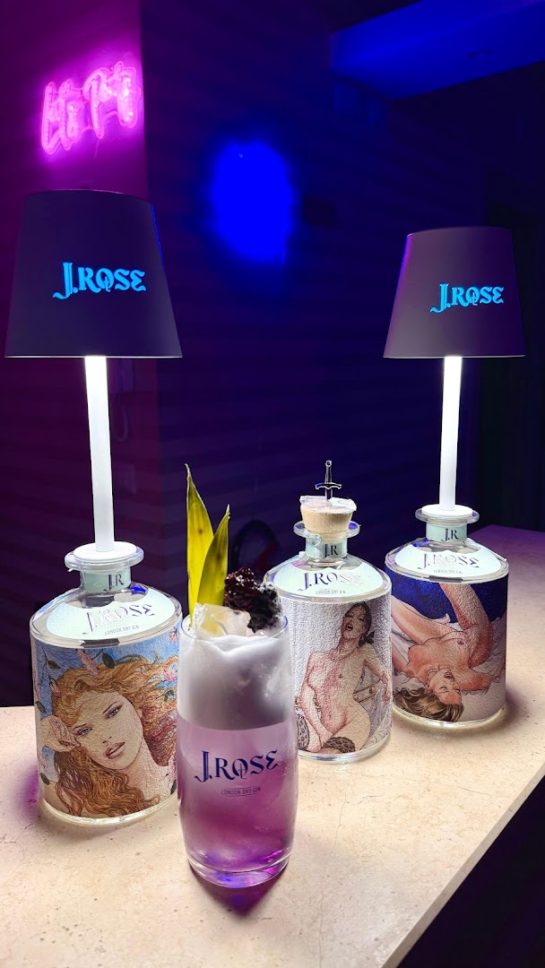 Rise Cocktail & Skyline