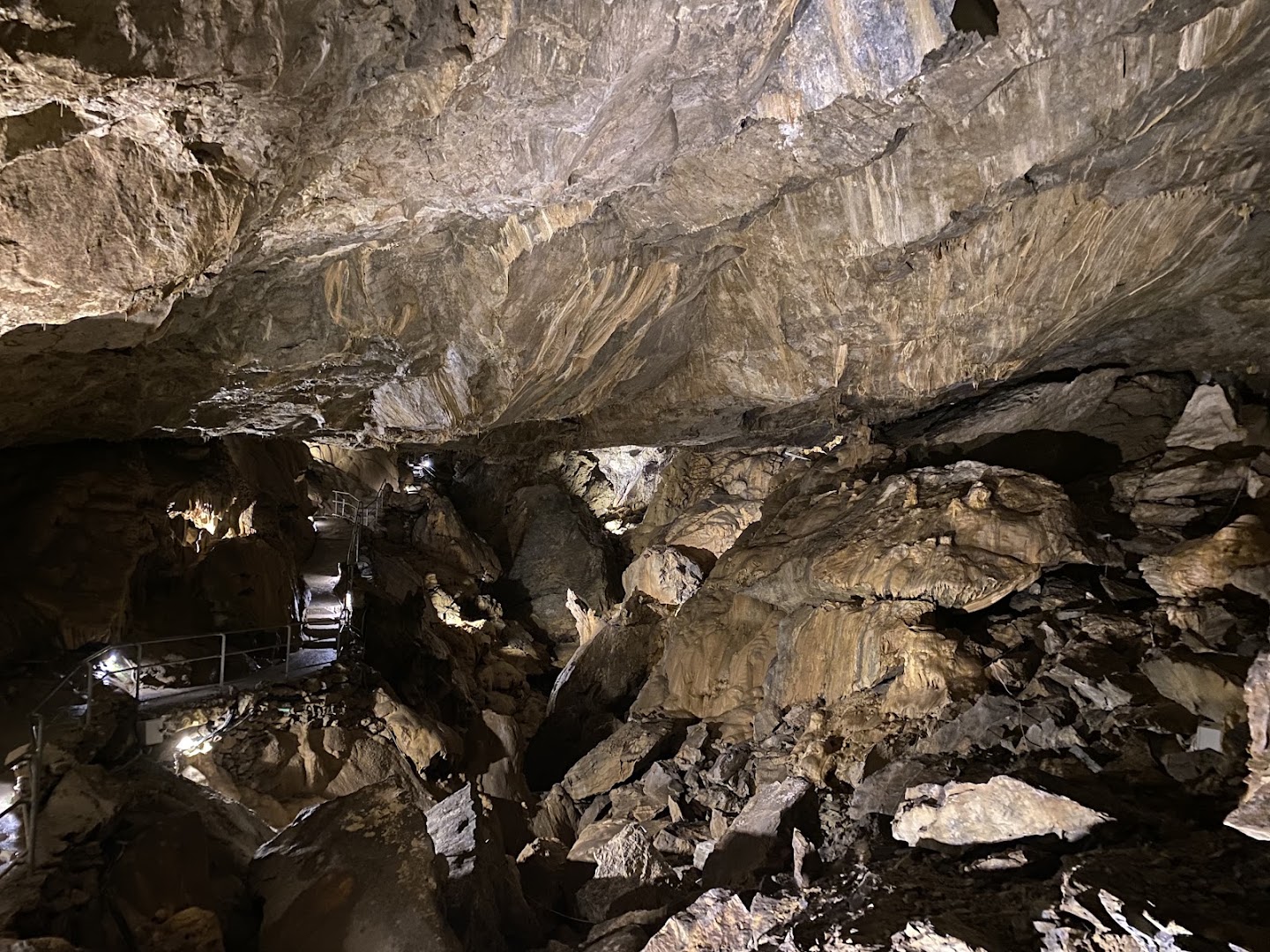Riserva Naturale delle Grotte di Bossea - Grotte, bar e reception, Frabosa Soprana